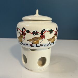 Vintage Potpourri Press Christmas Geese Room Scenter 1987 5.75”H